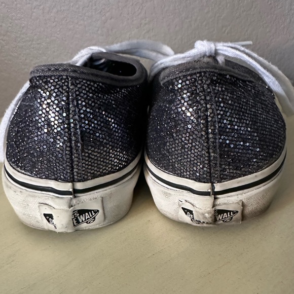 Sparkly silver grey Vans women’s size 6.5.  Lots of glamorous wear left! - Picture 6 of 10